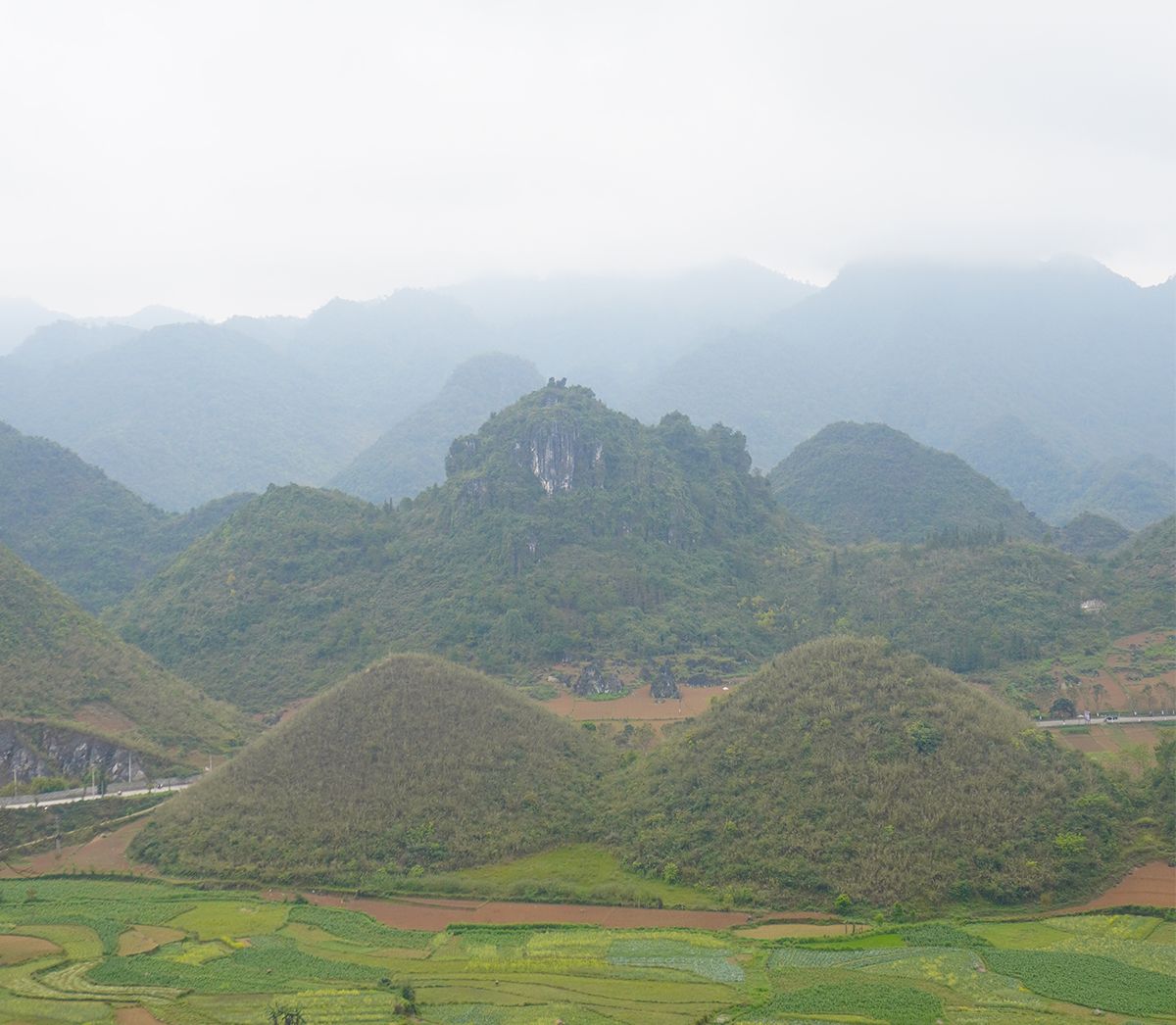 Twin Mountains and Quan Ba Heaven Gate